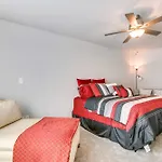 Atlanta Home With Patio, 8 Mi To Downtown And Aquarium