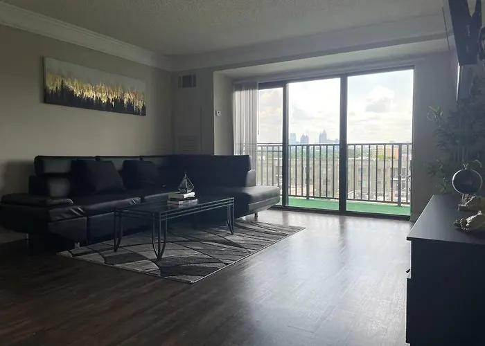 Modern 2 Bedroom 2 Bathroom Unit In Atlanta