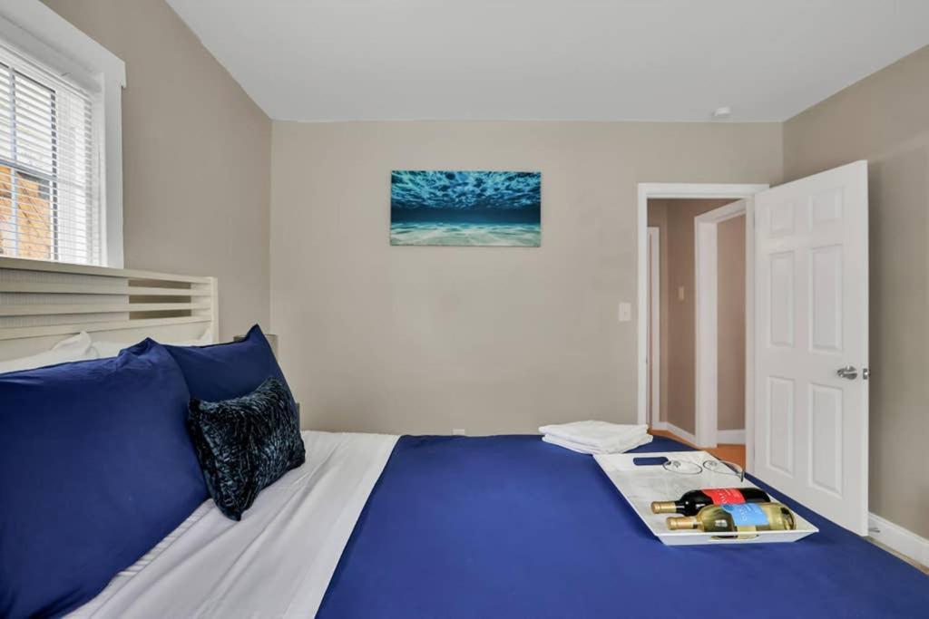 Holiday home Remodeled Bathrooms Stylish Luxe Bungalow Atlanta