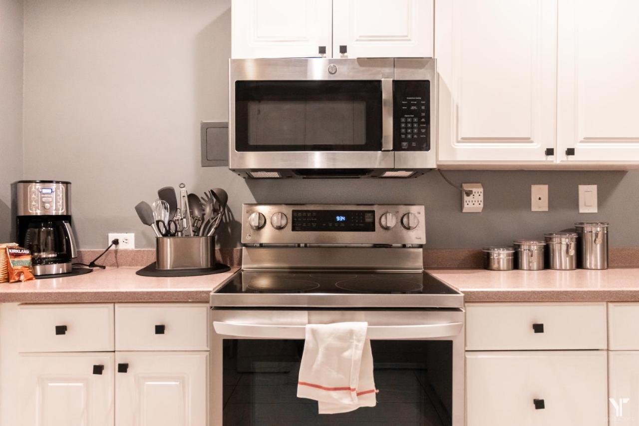 Apartment P8g Remodel 2br/2ba Downtown Atl-parking & Balcony *