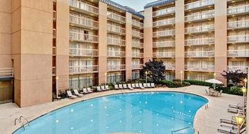 Hotel Wyndham Garden Downtown