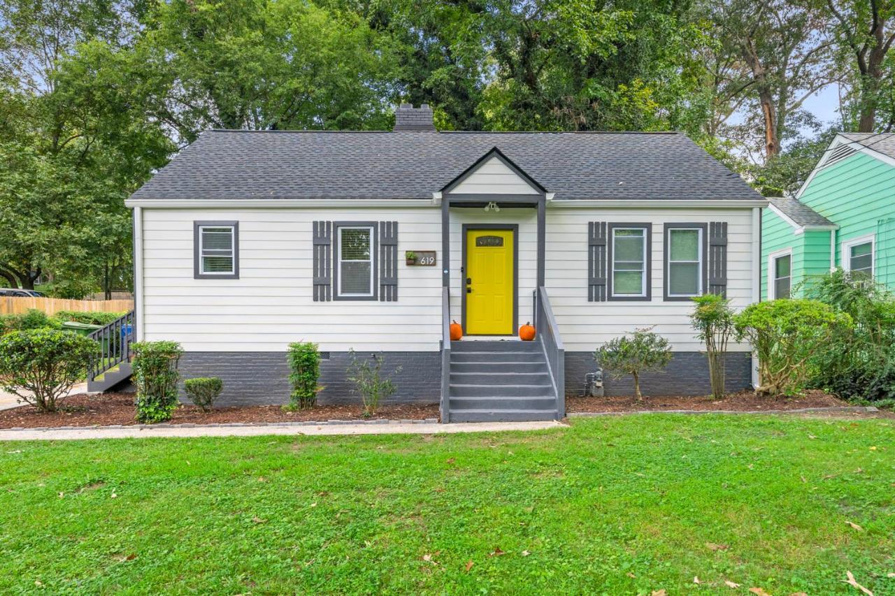 Saffron Door Sanctuary, Near Downtown Atlanta! Holiday home Atlanta