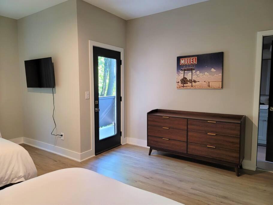 Holiday home New Modern Near Ga Tech