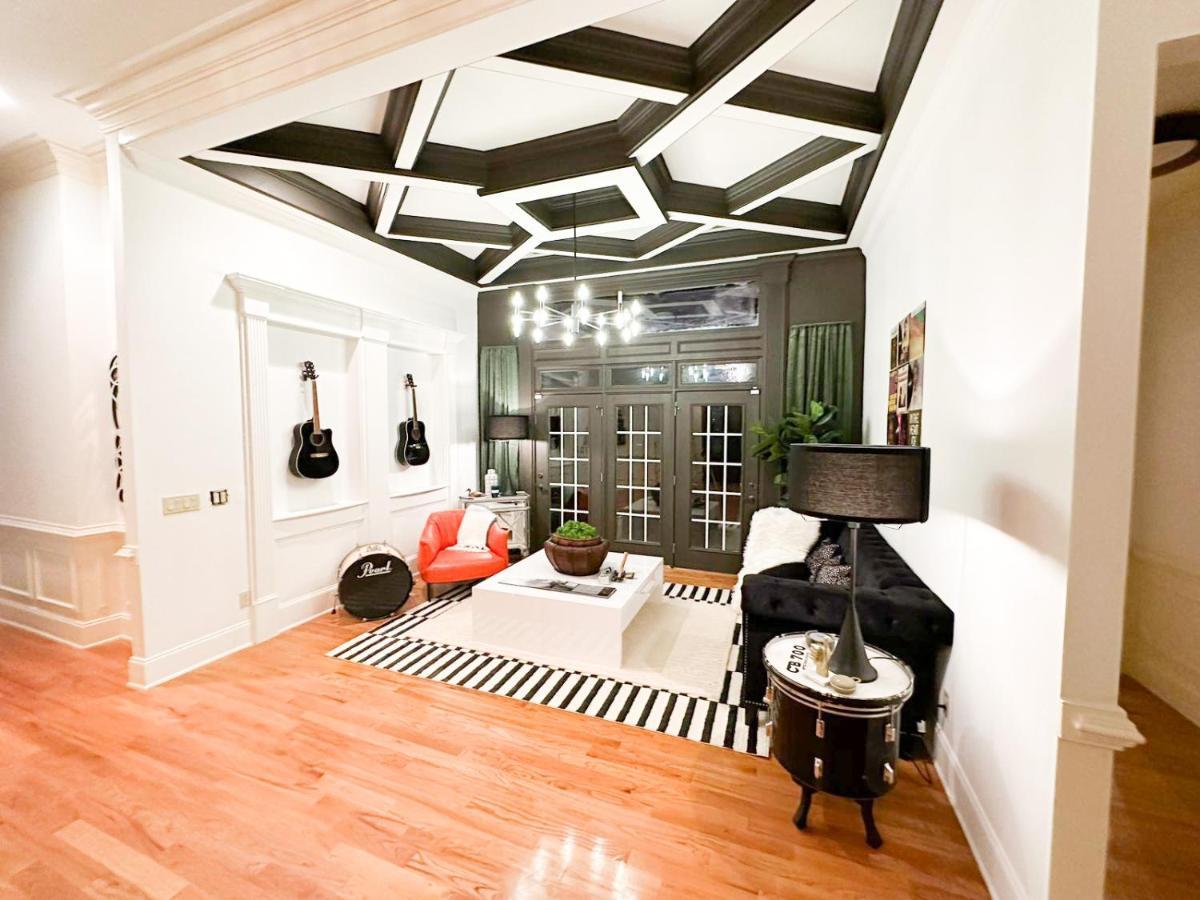 Chateau Willine Mansion Sleeps 10
