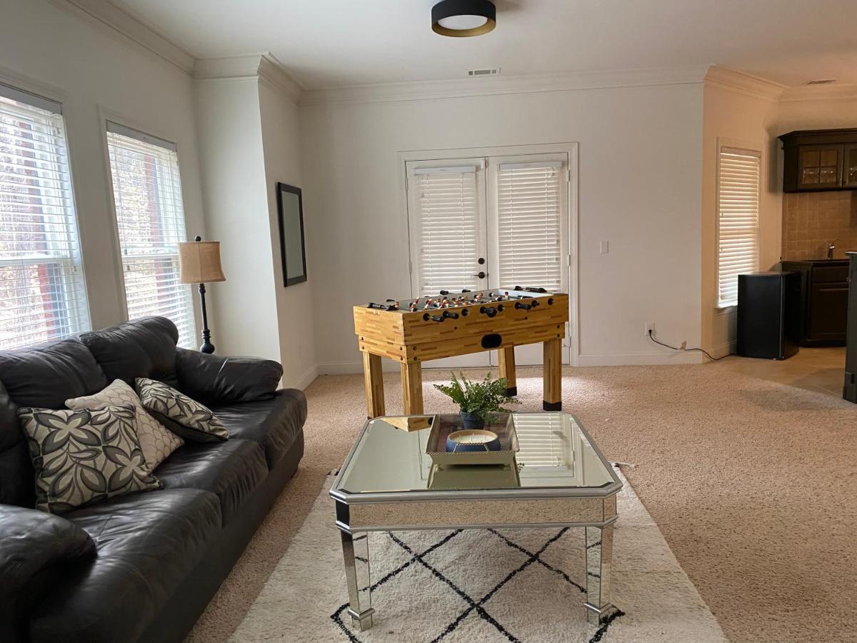 Chateau Willine Mansion Sleeps 10 * Atlanta