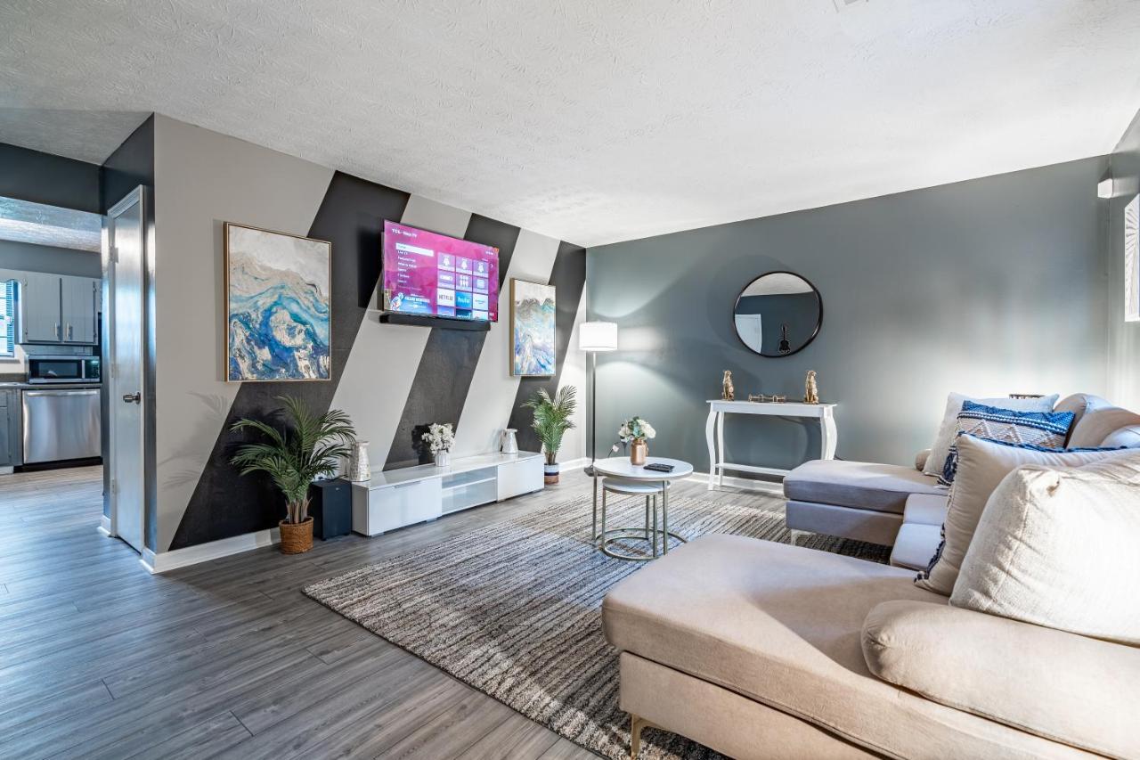 Amazing And Beautiful In By Deity Apartment *