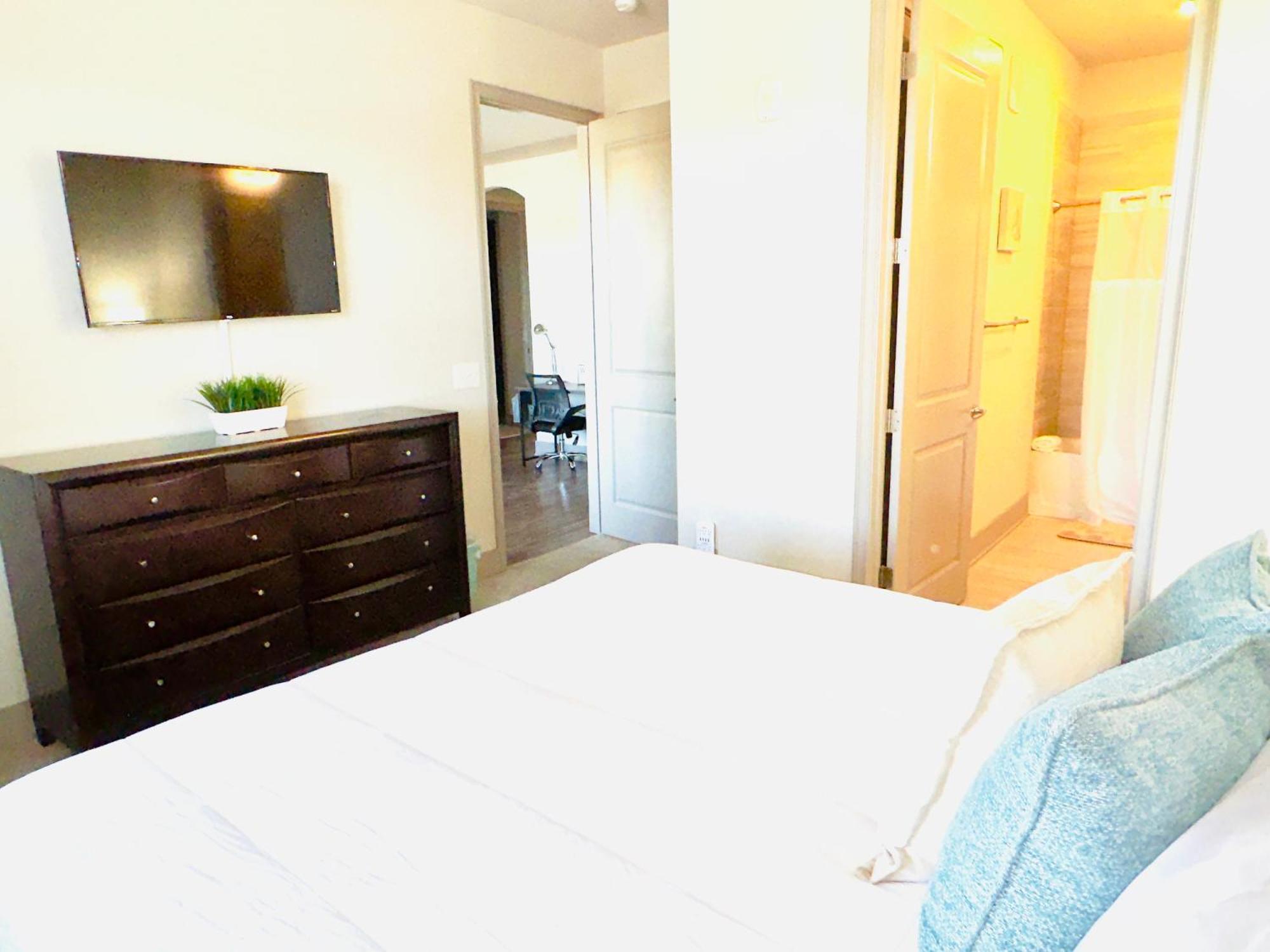 Buckhead Quarters- Spacious With Private Balcony * Atlanta