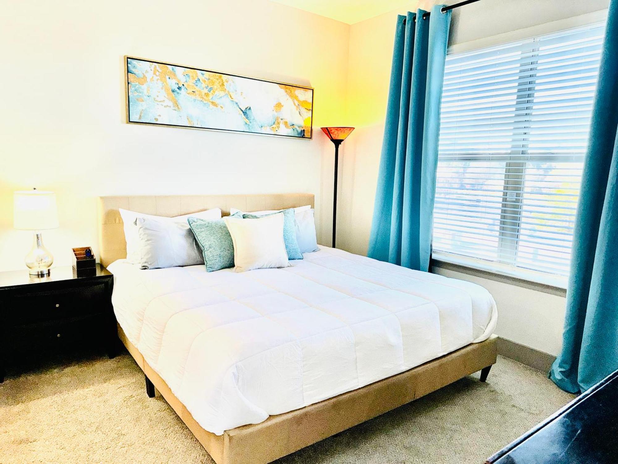 Buckhead Quarters- Spacious With Private Balcony Apartment Atlanta