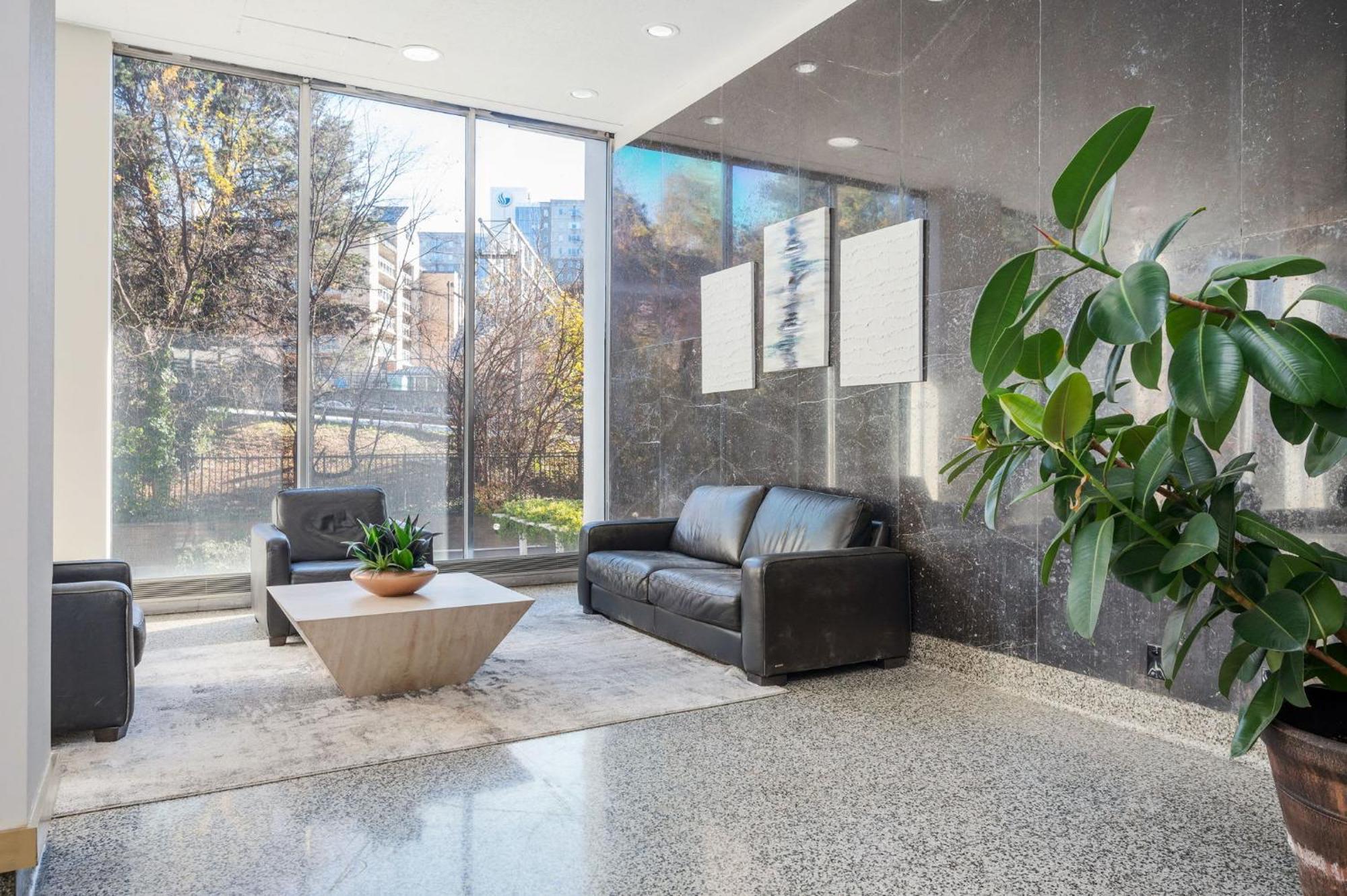 Downtown! View Location Onsite Parking Lm1207 Atlanta