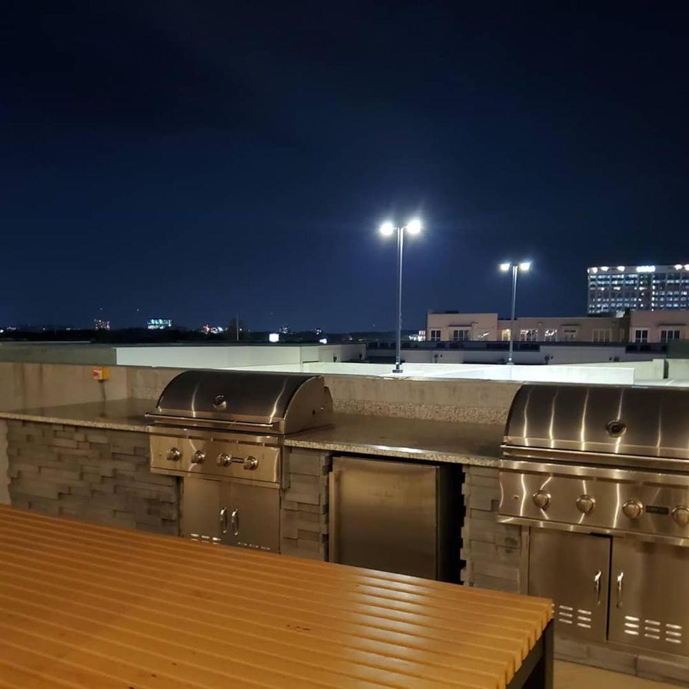 Buckhead Quarters- Spacious With Private Balcony Atlanta