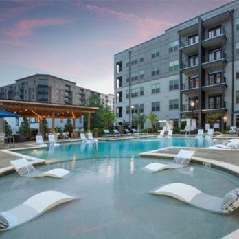 Buckhead Quarters- Spacious With Private Balcony *