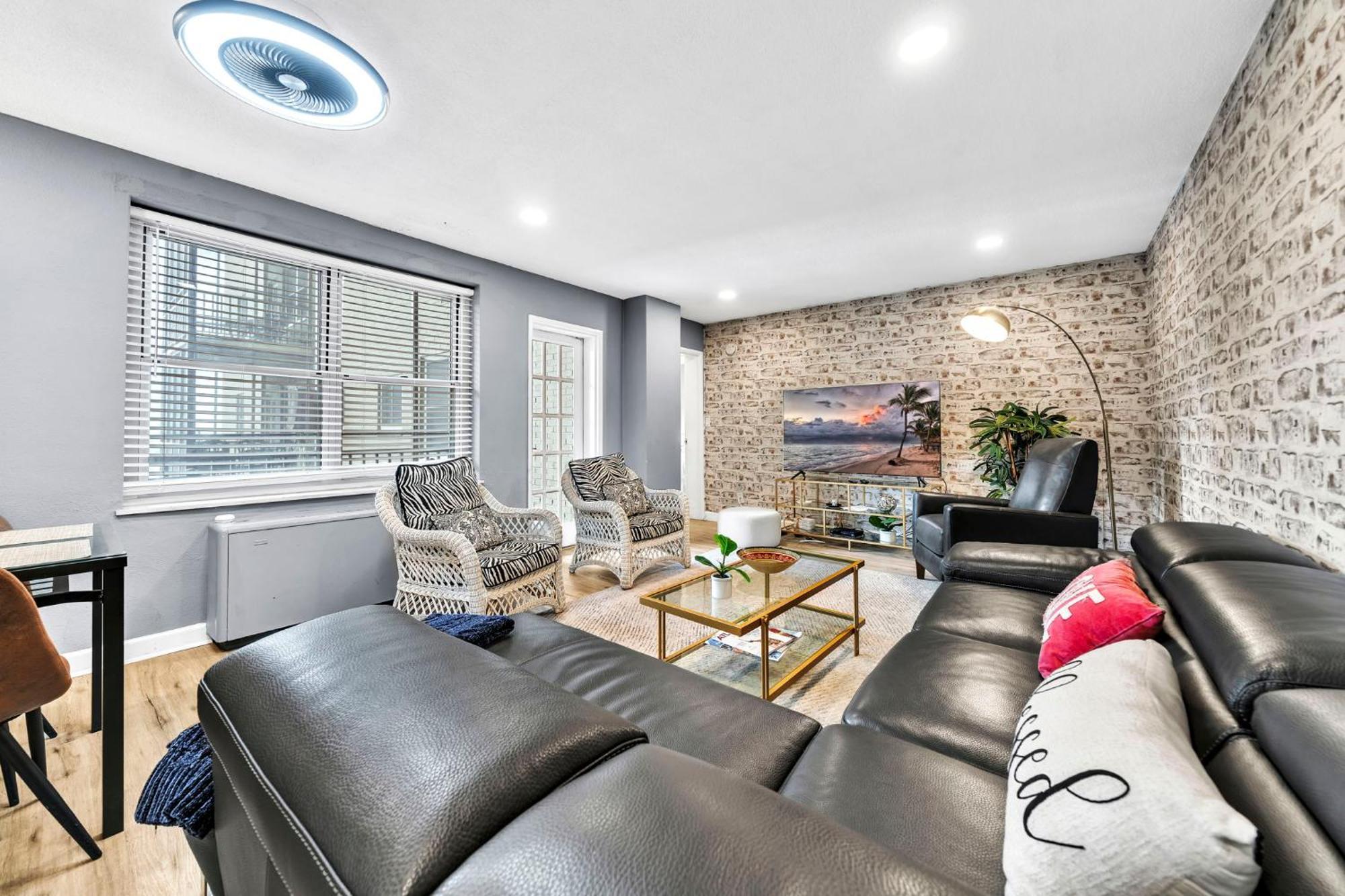 P8g Remodel 2br/2ba Downtown Atl-parking & Balcony