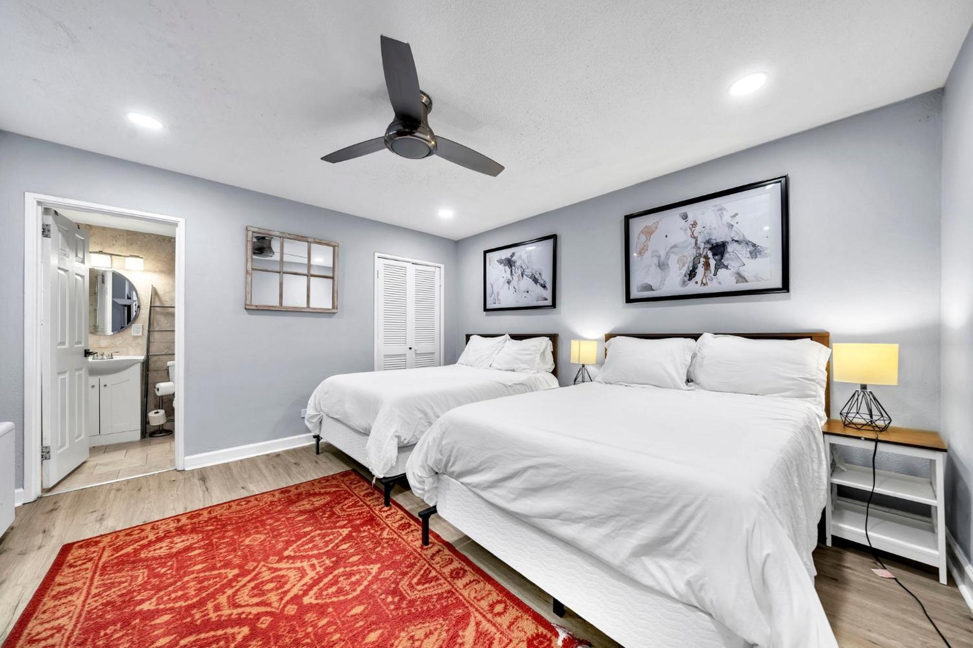 Apartment P8g Remodel 2br/2ba Downtown Atl-parking & Balcony Atlanta