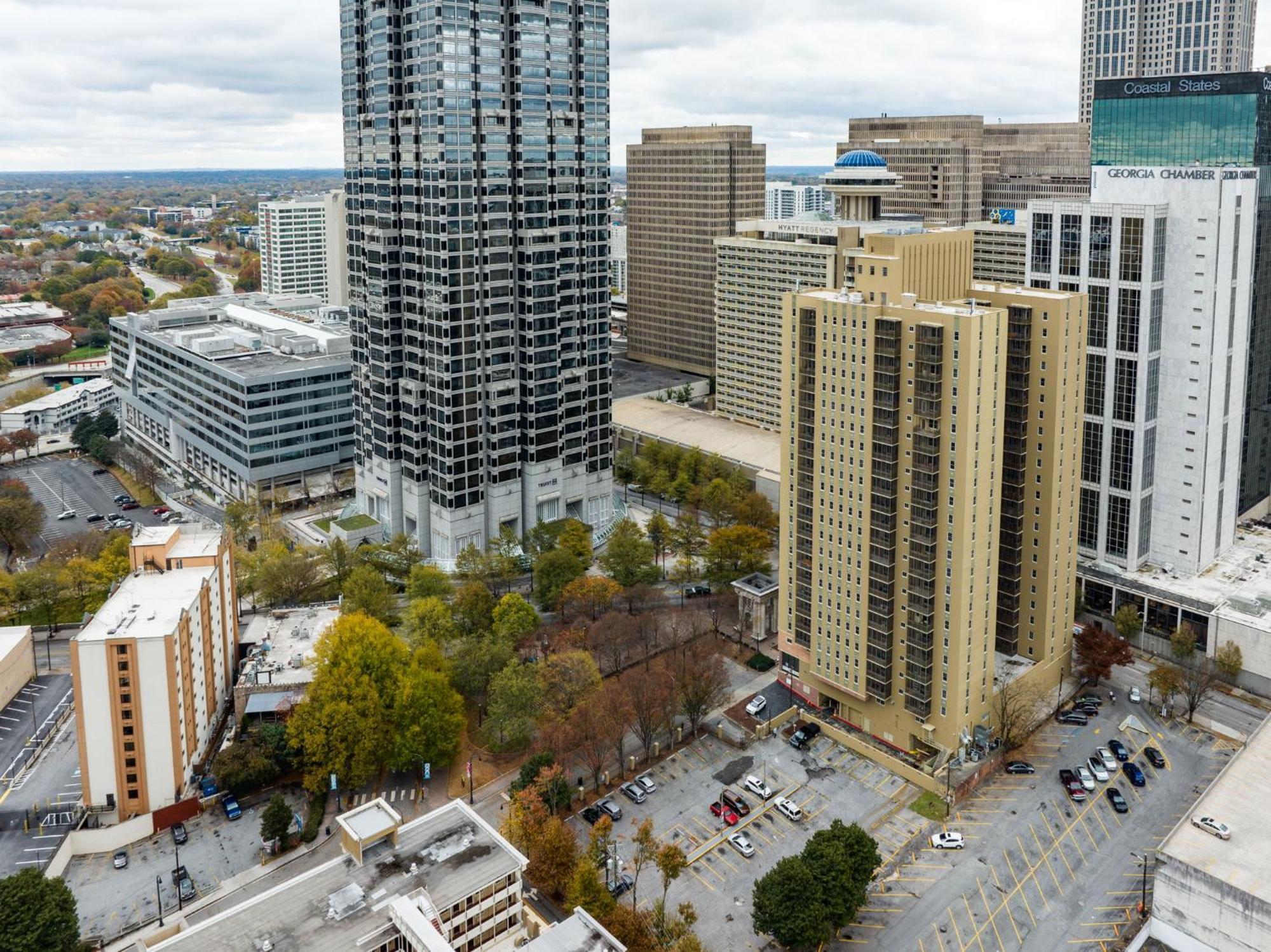 P8g Remodel 2br/2ba Downtown Atl-parking & Balcony * Atlanta