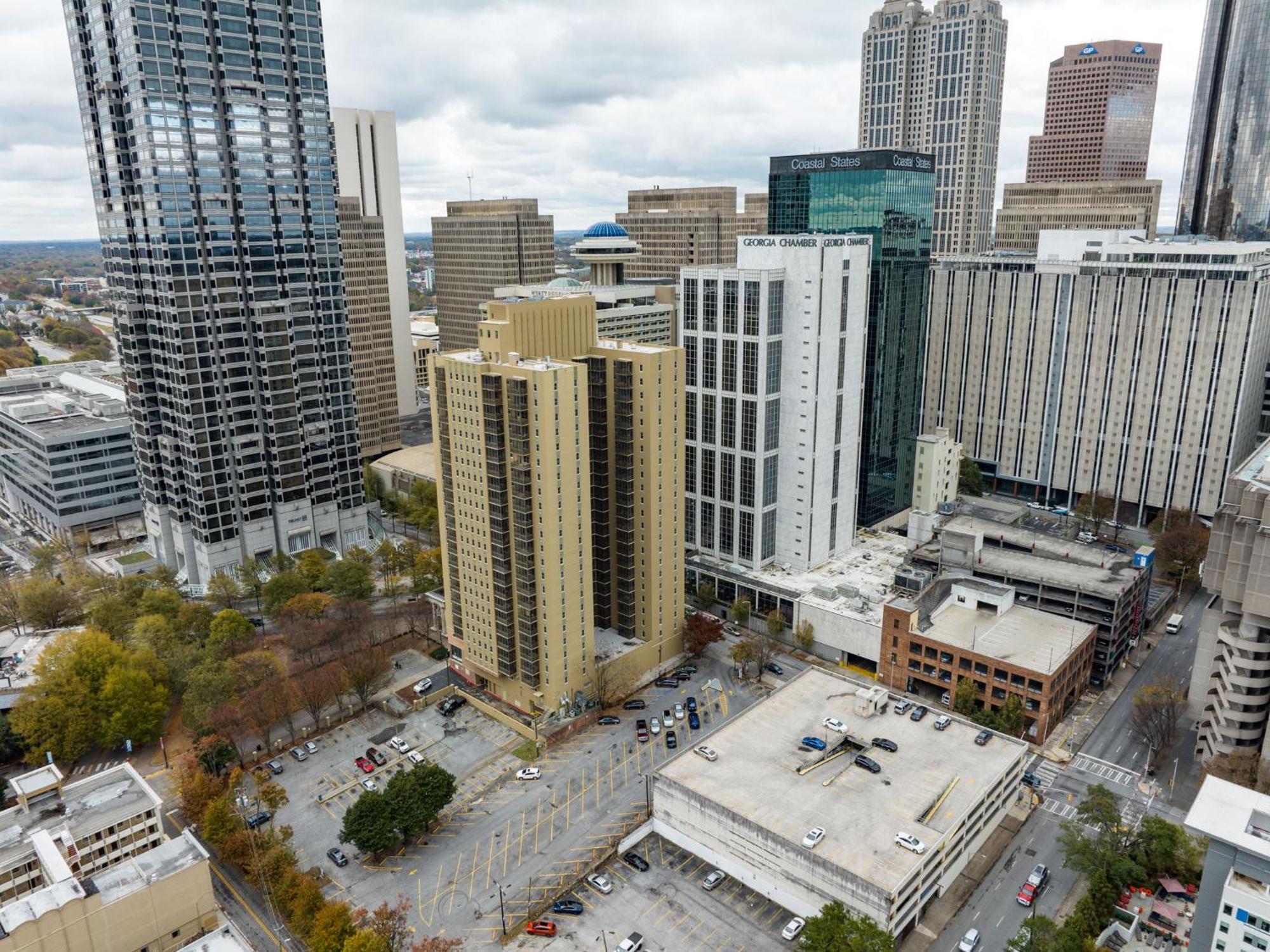 Apartment P8g Remodel 2br/2ba Downtown Atl-parking & Balcony Atlanta