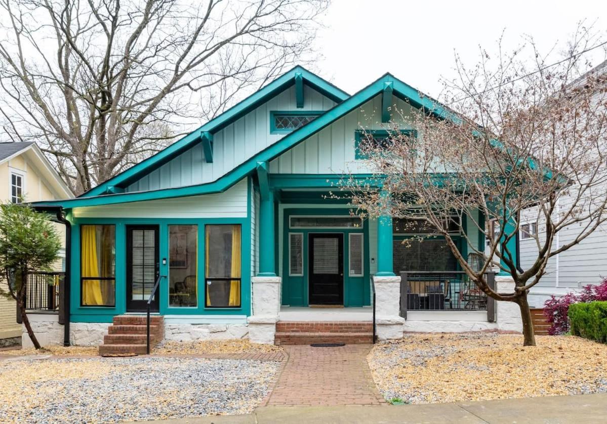 Chiquita Banana Apartment
