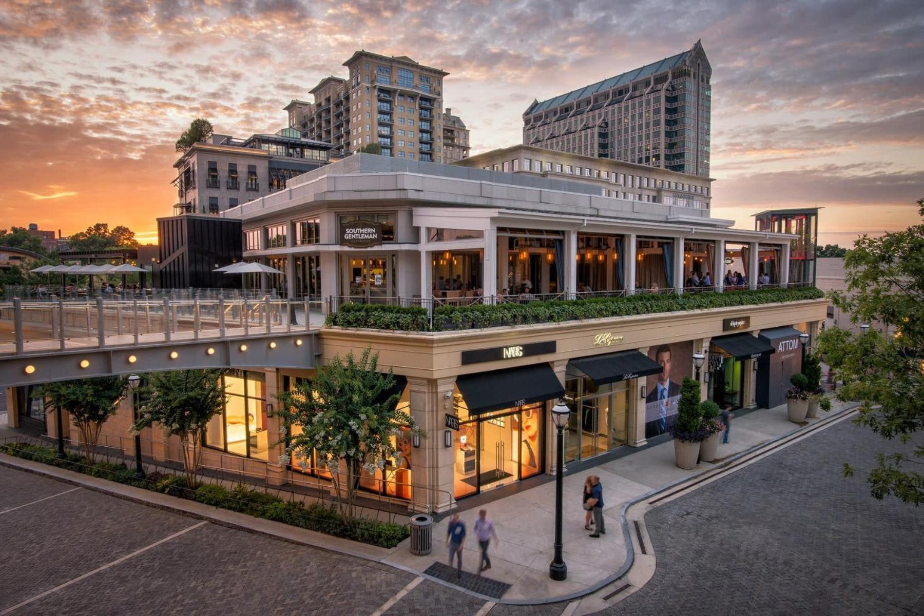 Chic Retreat In Buckhead