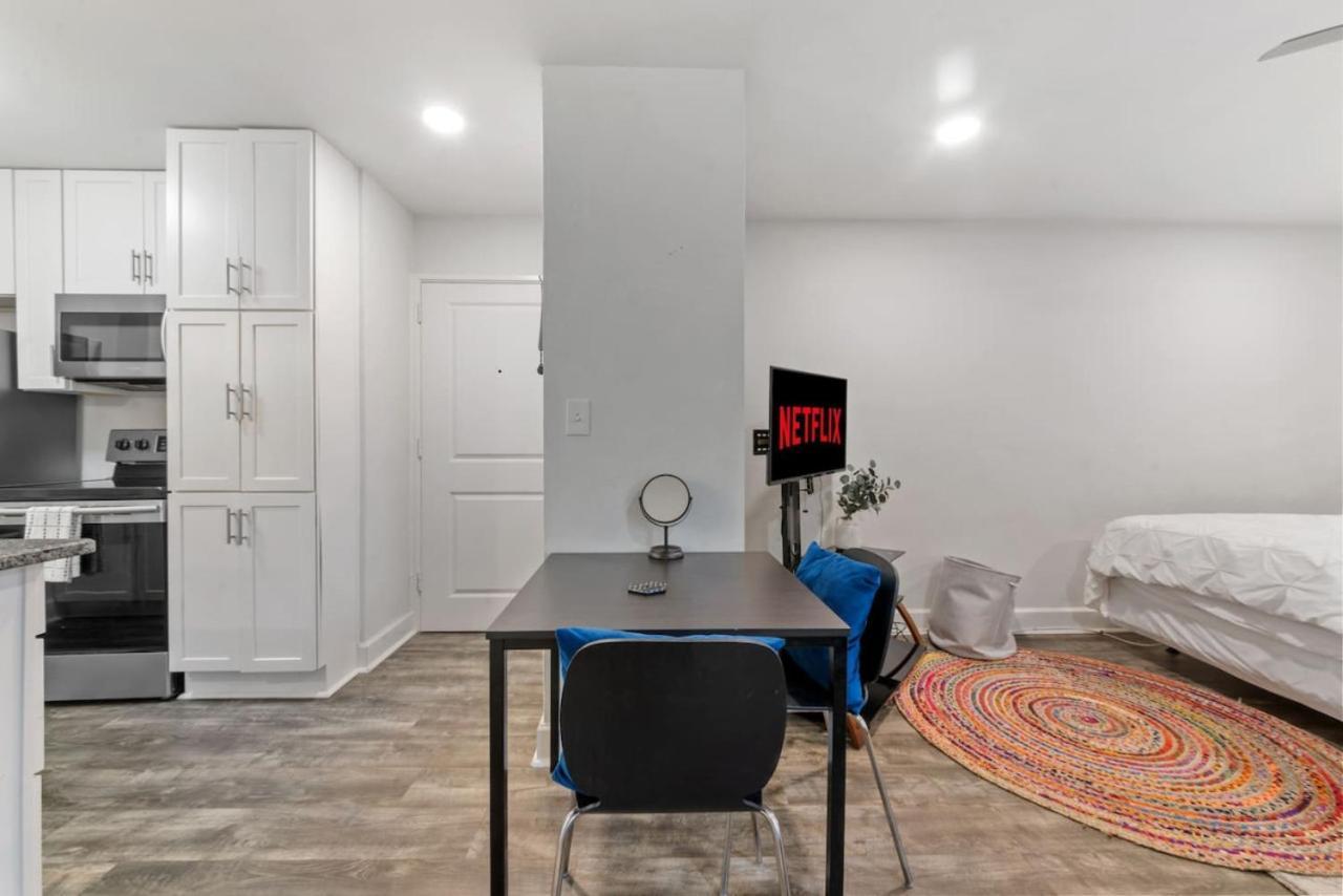 Downtown - Panoramic Views - Walk-friendly *