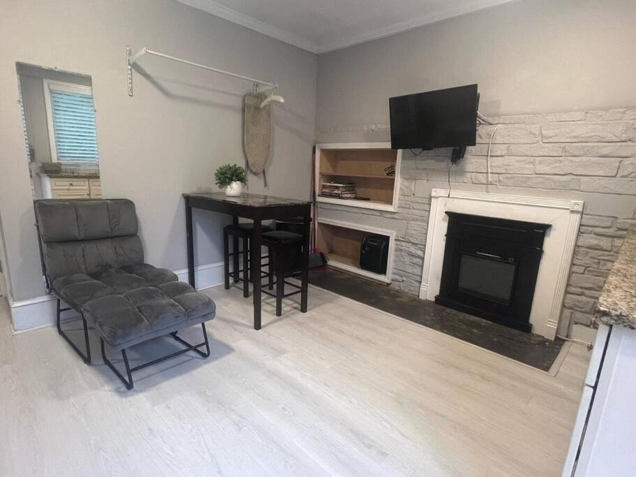 Chic Atl - 5 Mins Walk Emory Cdc Holiday home *
