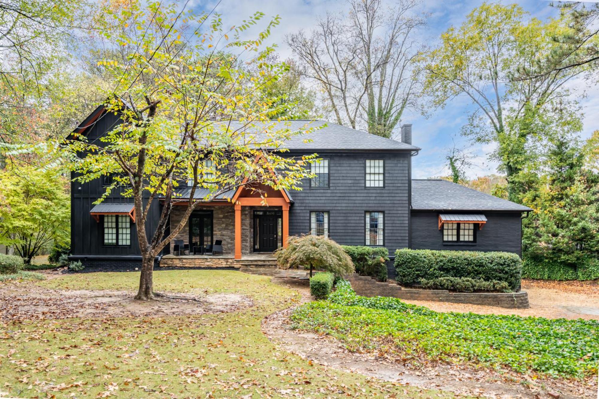 Villa The Black House At Victoria Mill Buckhead