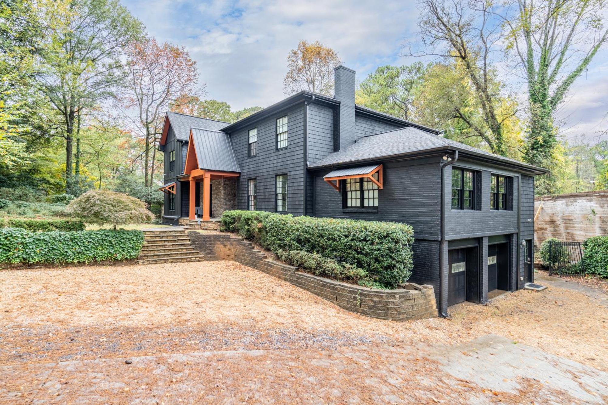 Villa The Black House At Victoria Mill Buckhead *