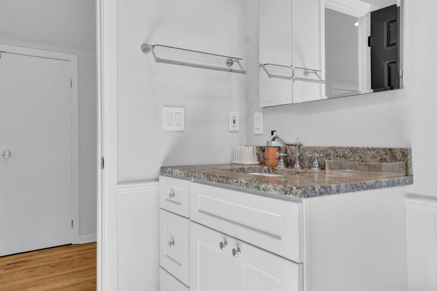 Chamblee Retreat 3br W Spacious Porch * Atlanta