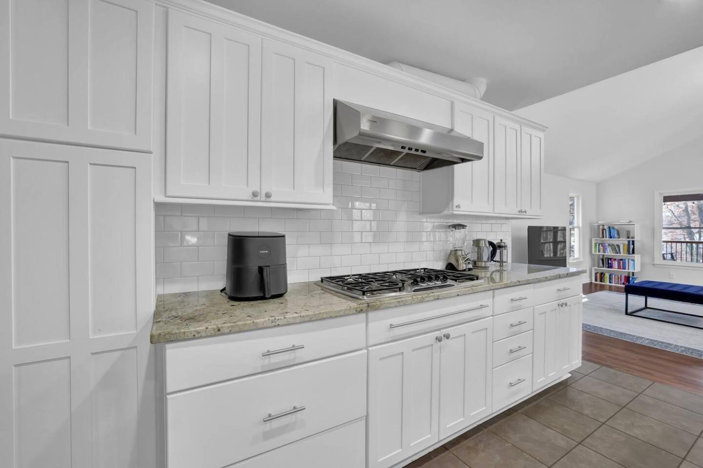 Chamblee Retreat 3br W Spacious Porch *