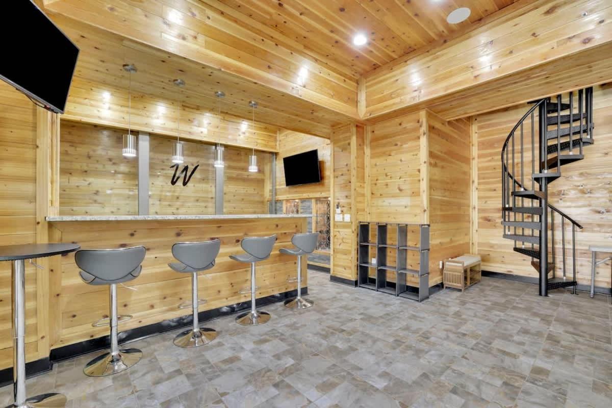 Kenstone 7 500 Sqft - Sauna Bar Pool Puttputt *