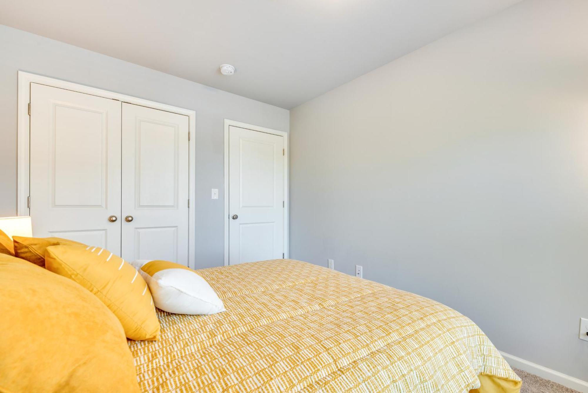 With Patio, 8 Mi To Downtown And Aquarium *