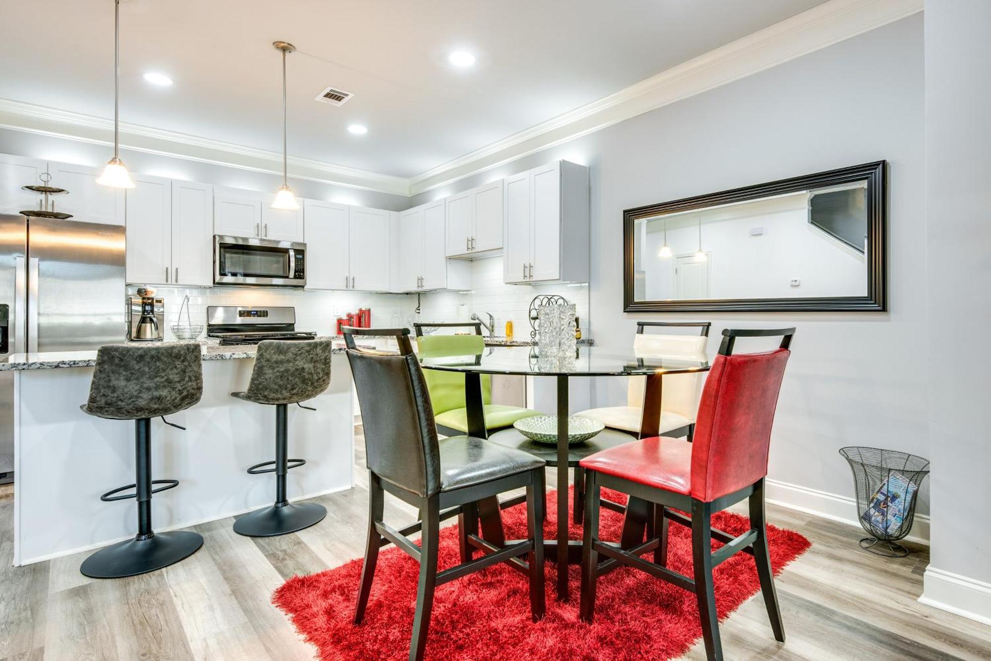 Holiday home With Patio, 8 Mi To Downtown And Aquarium Atlanta