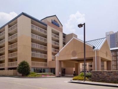 Wyndham Garden Downtown 3*