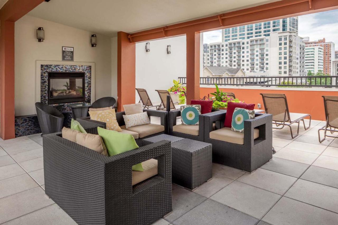 Alfred On Peachtree Street Apartment