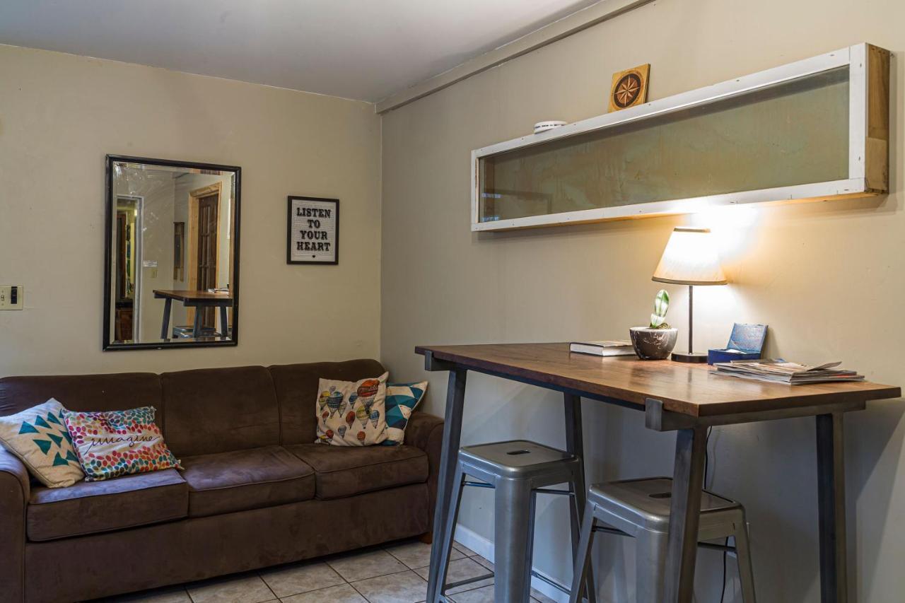 Cc Homestead Capsule hotel