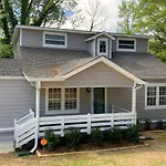 Modern Home:3 Bedroom;2.5 Bath Near M-Benz Stadium
