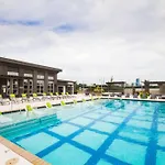 Buckhead Blue - Spacious 2 Bd 2Ba - Private Balcony-Rooftop- S13