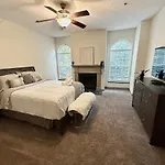 New Luxury Vinings Townhome