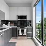 New! Luxury Penthouse W/ Amazingviews King Bed