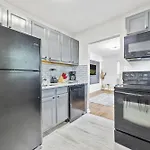 Relaxing 2Br House With Parking