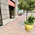 Grand 3Br Loft In Atlantic Station