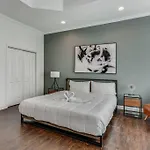 Atlanta Dream Villa- Amazing Pool Secluded 2 Acres