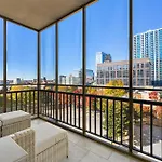 Stylish Luxury Condo Downtown Atlanta