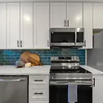 Stylish Luxury Condo Downtown Atlanta