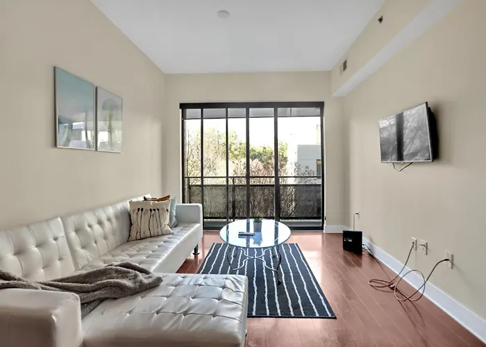 Luxury Modern Apartment In The Heart Of Buckhead