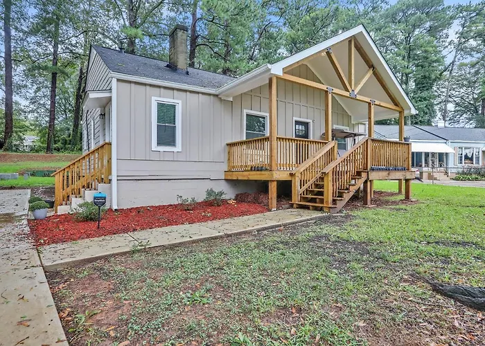 Fully Furnished Home Minutes From Downtown Atlanta