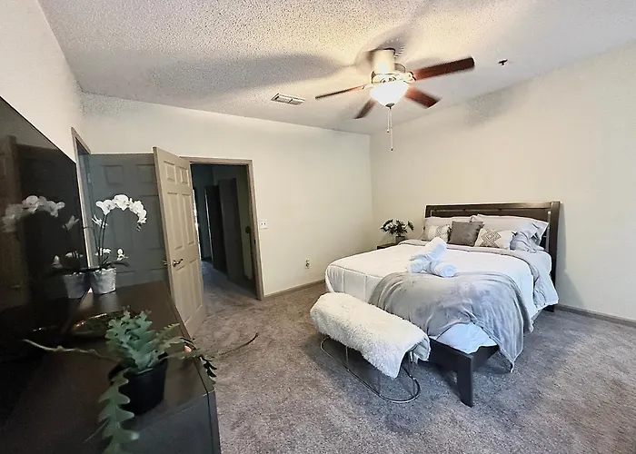 New Luxury Vinings Townhome