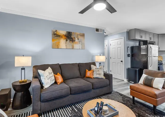 Tranquility Creek - Stylish 2Br - 7 Mins Atl Airport