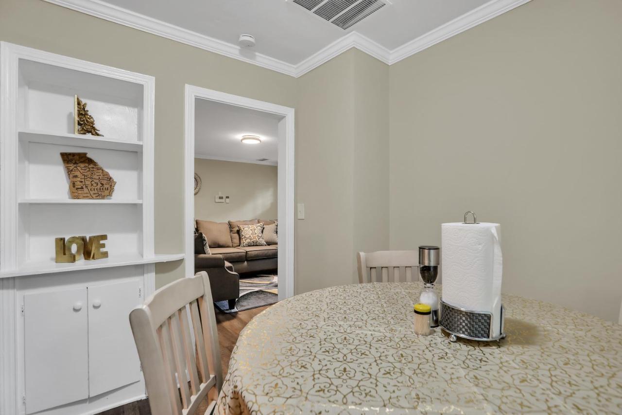 Fully Furnished Minutes From Downtown