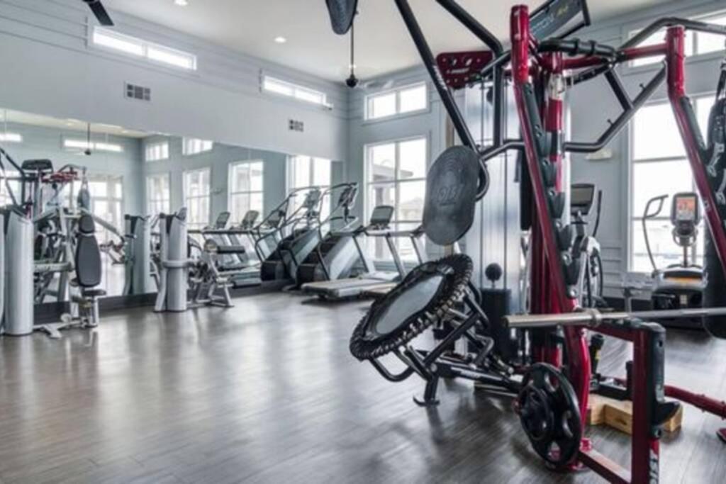Apartment Buckhead Blue - Spacious 2 Bd 2ba - Private Balcony-rooftop- S13