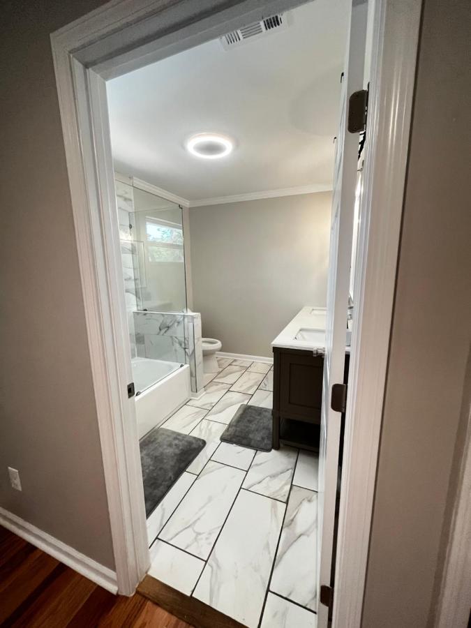 Unit 2 1 - Quiet Private Bedroom Private Bathroom Homestay *