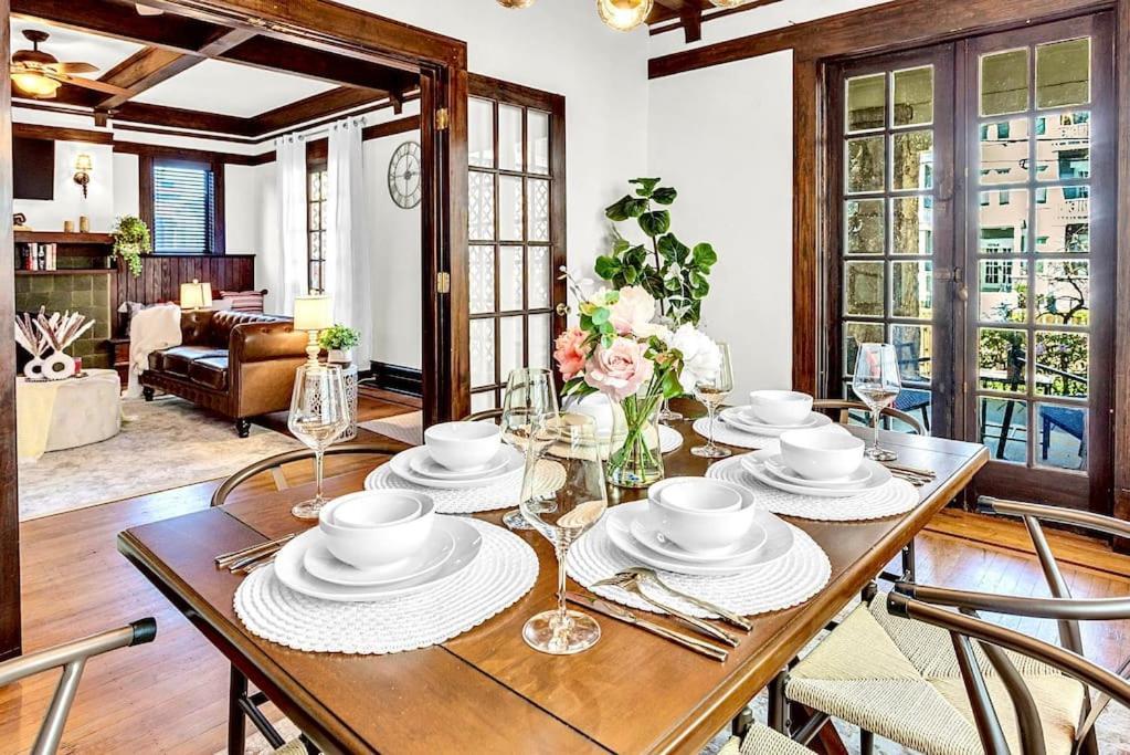 Atl Charming 1929 Historic Craftsman Holiday home *